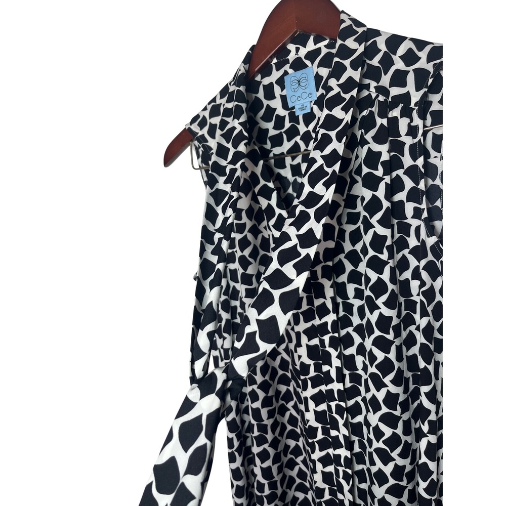 CeCe Tie Neck Shift Dress Women 10 Black White Geometric Print Sleeveless - Picture 6 of 8
